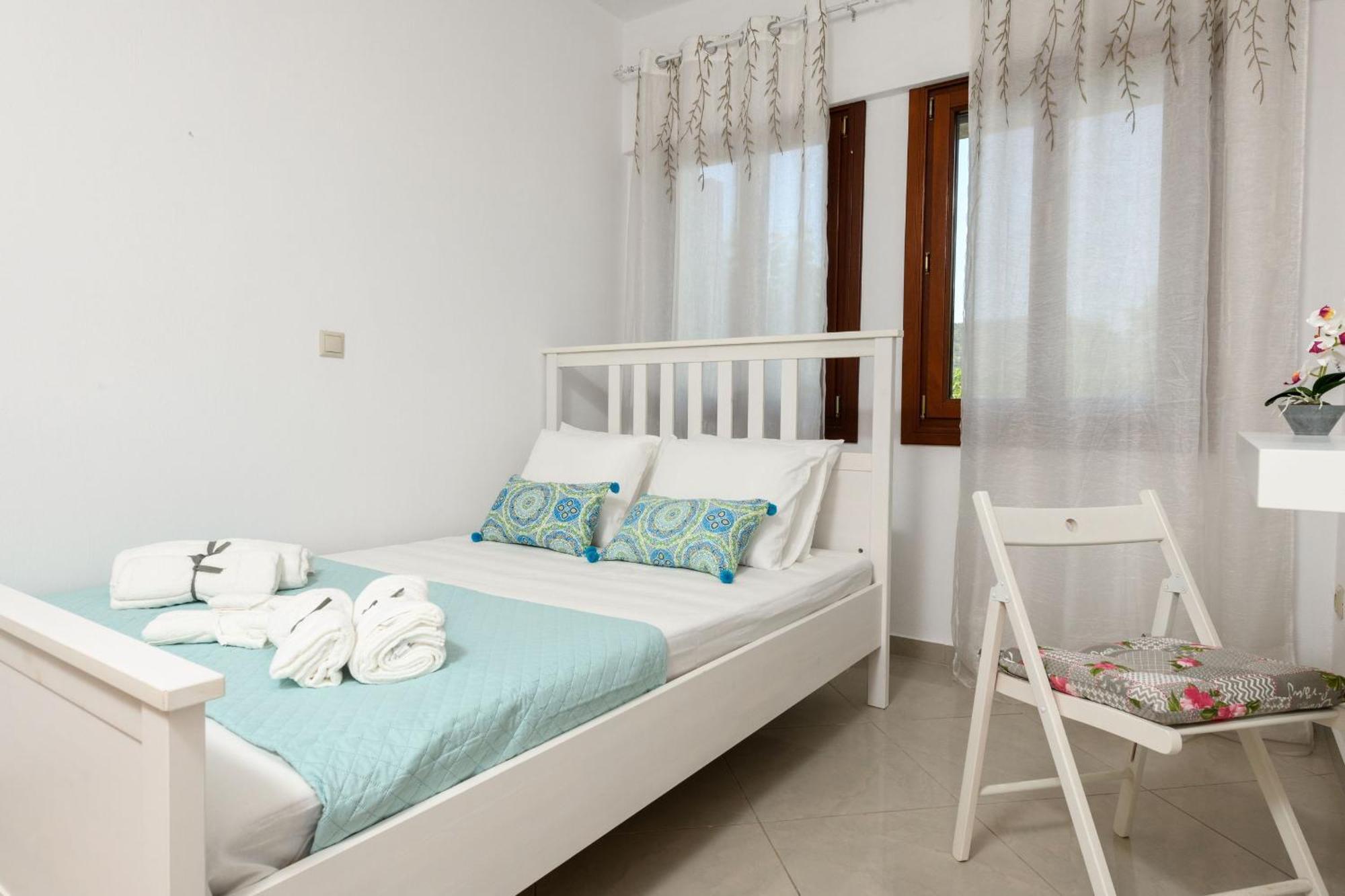 Whitegold Apartments Panagia ปานาเยีย ภายนอก รูปภาพ