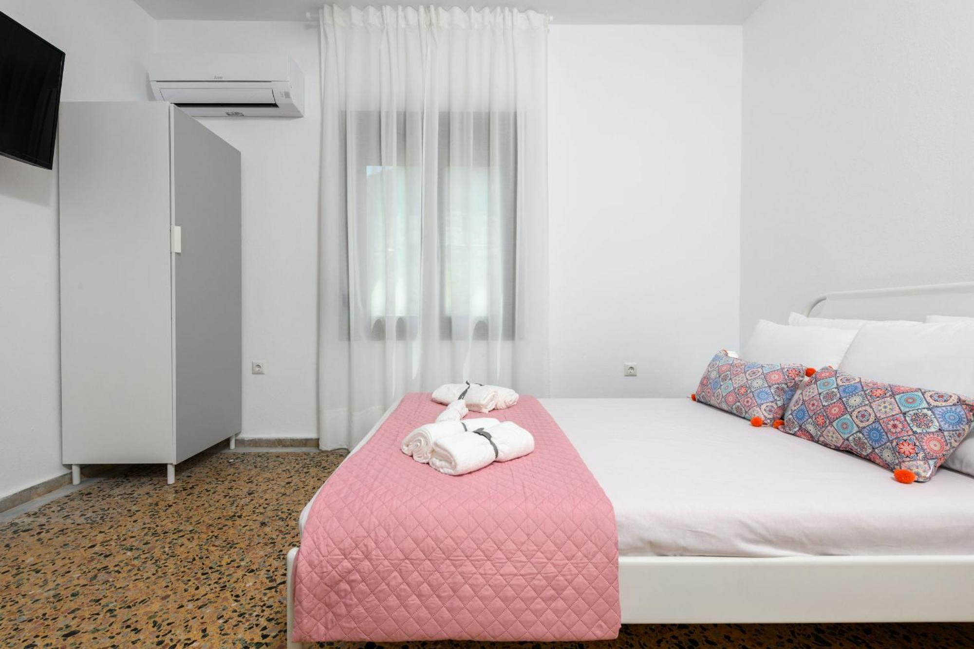 Whitegold Apartments Panagia ปานาเยีย ภายนอก รูปภาพ